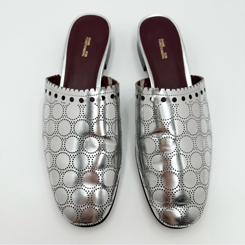 Diane Von Furstenburg Leonora Metallic Silver Leather Laser Cut Slide Mules